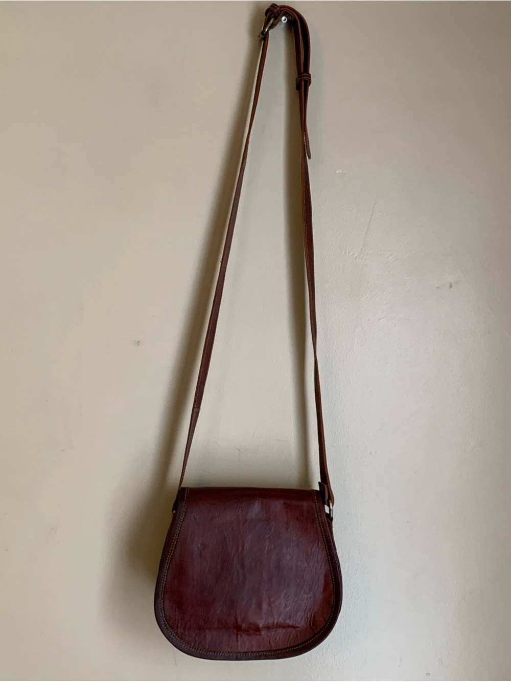 Vtg Waxed Leather Messenger Bag Crossbody Green Canvas Interior Brass Hardware - Picture 2 of 9